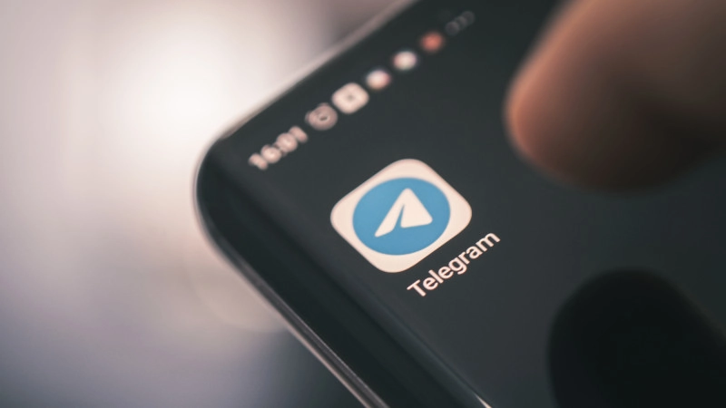 Военным и чиновникам Украины запретили использовать Telegram